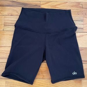 Alo yoga high waist biker shirt - black xs